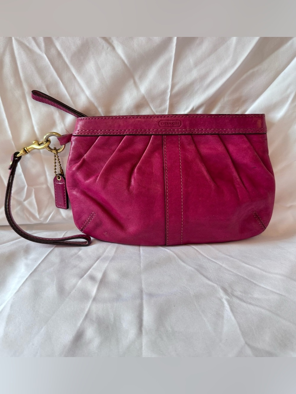 Coach Pink Magenta Wristlet Clutch Handbag Soho Legacy Pleated Leather Purse EUC